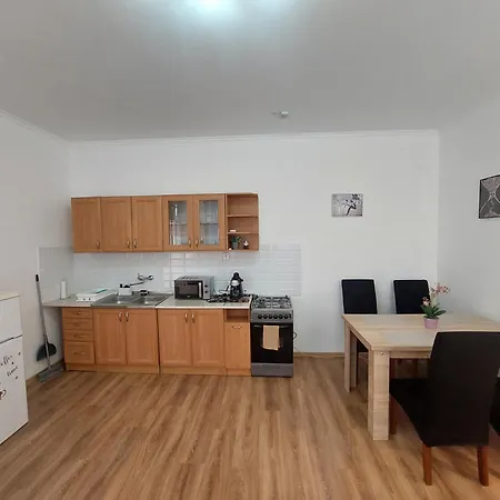 Kincstar Apartment