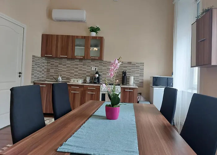 Apartament Kincstar *